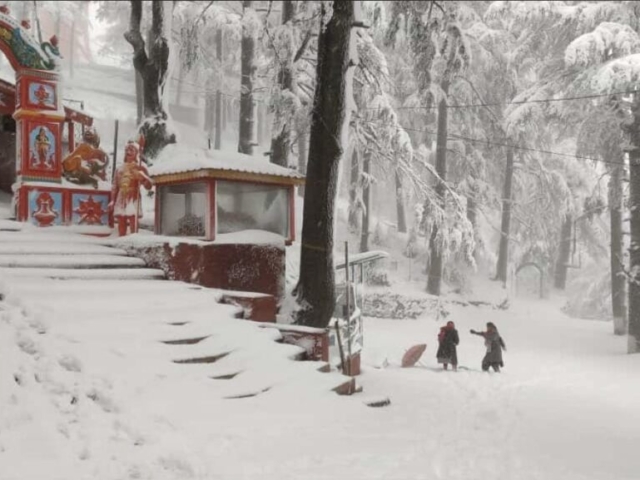 Jakhoo Temple Shimla Himachal Pradesh